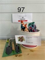 Greenhouse Gift Card & Gardening Set