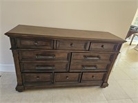 Palaskl Furniture 10 Drawer chest

68x42hx21
