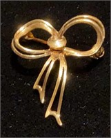 14K lapel pin