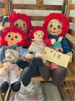 LOT OF RAGGEDY ANN AND ANDY DOLLS