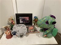 Lot of toys and figurines