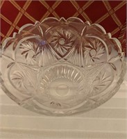 8" Diameter 5" tall crystal bowl pinwheel design