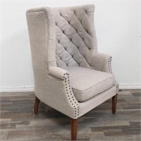 Barrel back accent chair