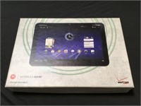 Motorola Xoom MZ600 touchscreen tablet 2011