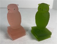 (2) WESTMORELAND GLASS OWL PAPERWEIGHTS