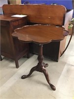 Decorative Wood Table Stand