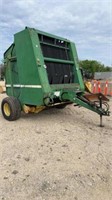 John Deere 535 Baler