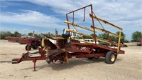 New Holland 1002 Stackliner Bale Wagon