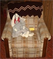Chair with items