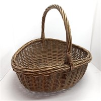 Large wicker basket dark brown handle