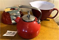 Red: Bundt, Hard Plastic Batter Bowl, Tea Pot