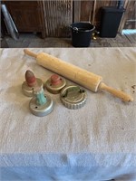 Vintage Rolling Pin & Biscuit Cutters