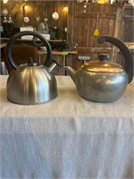 Teapots x2