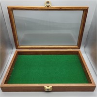 16" X 10" X 2.5" WOOD DISPLAY CASE W GLASS TOP NO