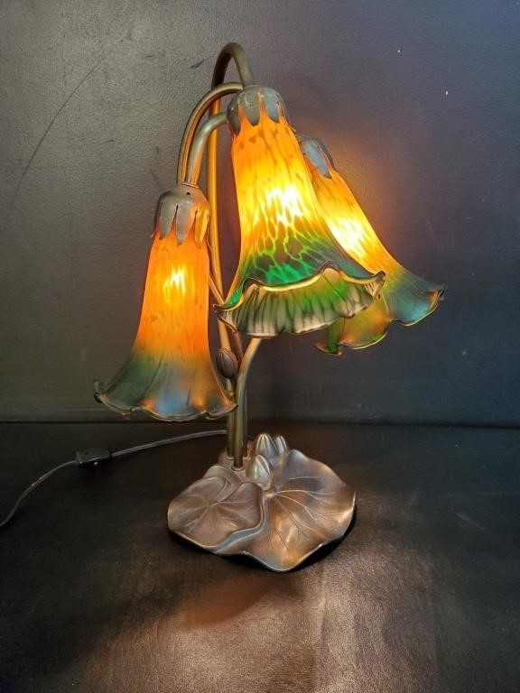 Pretty Floral Vintage Lamp