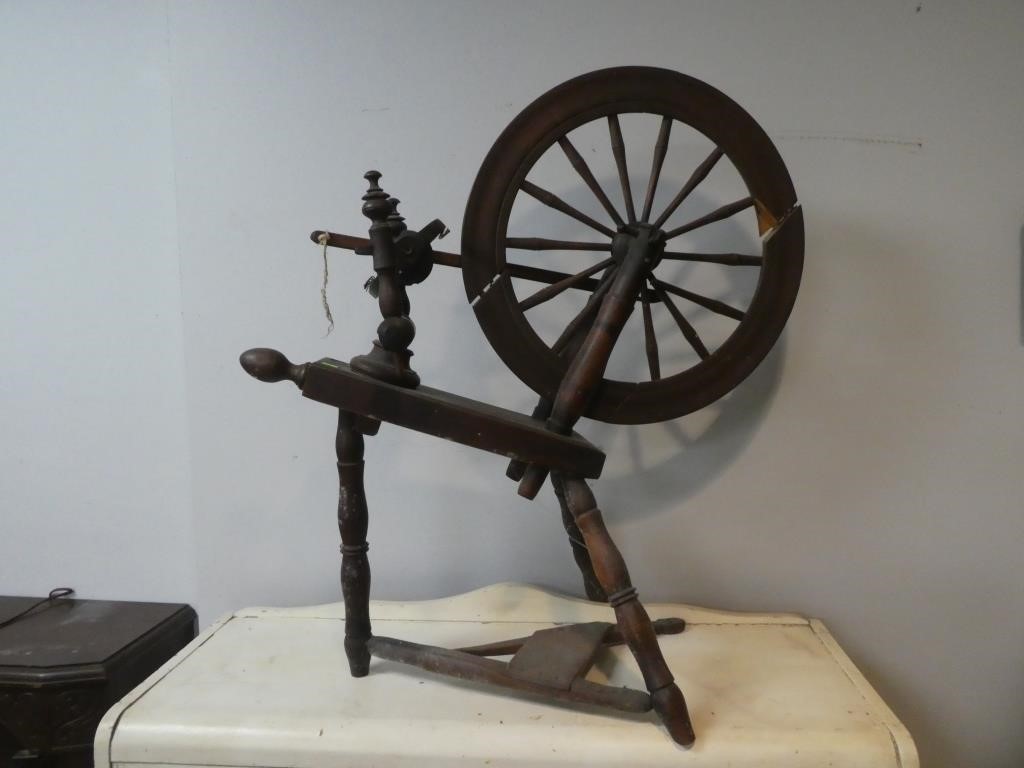 Vintage Wooden Spinning Wheel 35" X 12" X 32"