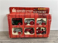 IH Historical Tractor Set, 1/64