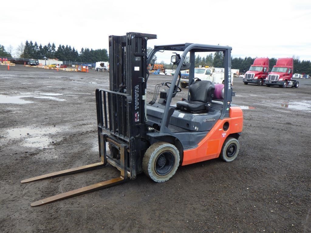 2018 Toyota 8FGU25 Forklift