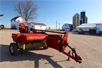 New Holland 273 baler