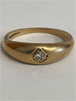 Vintage 9 carat GOLD and DIAMOND GYPSY RING. Full
