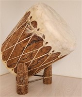 T - NATIVE AMERICAN DRUM W/ STAND (A6)