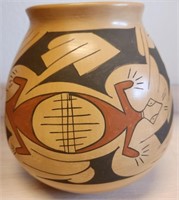 T - SIGNED NATIVE AMERICAN POTTERY (A22)