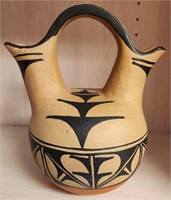 T - SIGNED NATIVE AMERICAN POTTERY (A16)