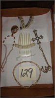 Jewelry – Necklace / Hair Pieces Lot