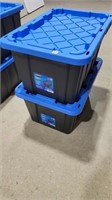 2 heavy-duty 27 gal heart totes