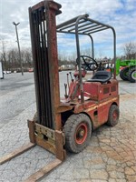 Clark Gas Forklift