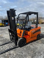 2024 MachPro MPE2.0 4,000 IB Electric Forklift