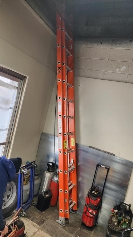 24ft Extension Ladder