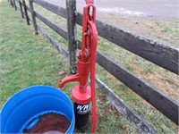 FROST FREE HAND PUMP WITH APPROX 20FT PIPE