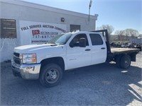 2010 Chevrolet 3500 HD Diesel Truck W/ 9' Flatbed