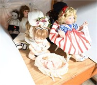 Porecelain dolls of different sizes, quantity