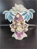 Porcelain eccentric flower vase