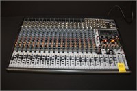 Behringer Eurodesk SX2442FX mixer