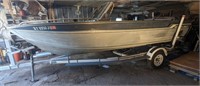 1988 Smoker Craft Boat