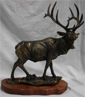 Buck Statue with Wood Base 18x18.5x6.5