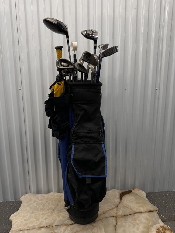 Stuff Golf Bag with golf clubs