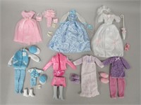 BARBIE OUTFIT LOT: