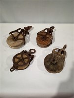 4 Cast/Wood Pulleys