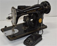 Vintage 1950's Singer Centennial 15 Sewing Machine