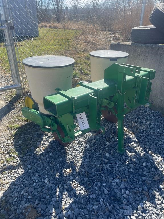 John Deere 71 3-Point Hitch 2-Row Planter