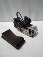 B&D 3" x 4" Dustless Belt Sander