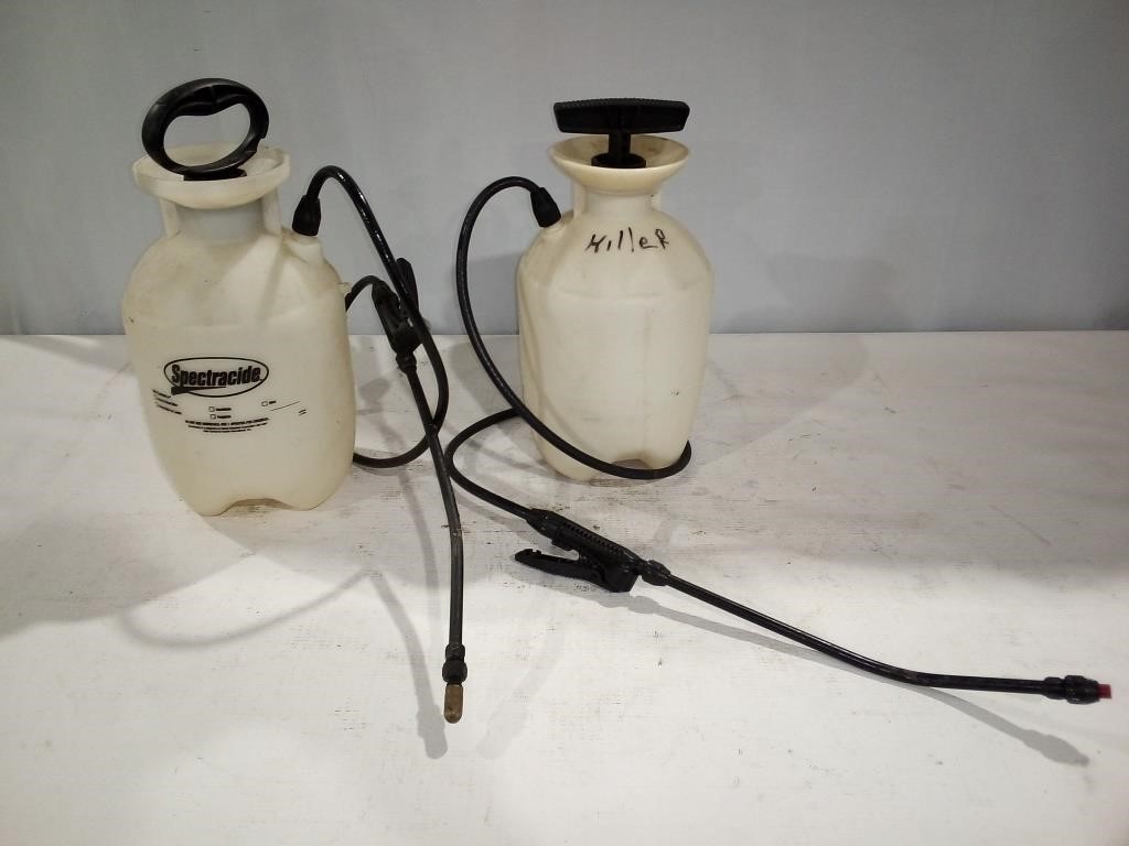 (2) 1 Gallon Pump Sprayers