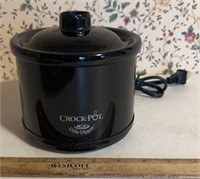 KITCHEN APPLIANCE-CROCKPOT LITTLE DIPPER