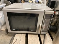 Amana Commercial Microwave