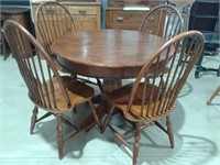 42" Dining Table w/ 4 Chairs