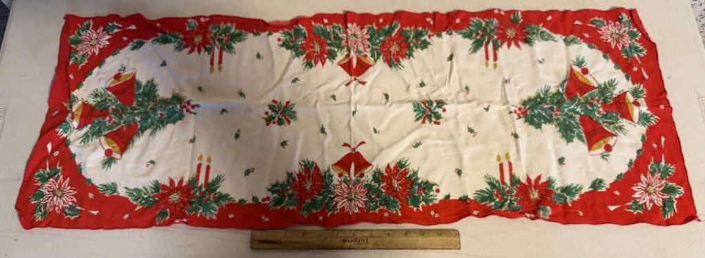 VINTAGE HOLIDAY/SEASONAL TABLE RUNNER